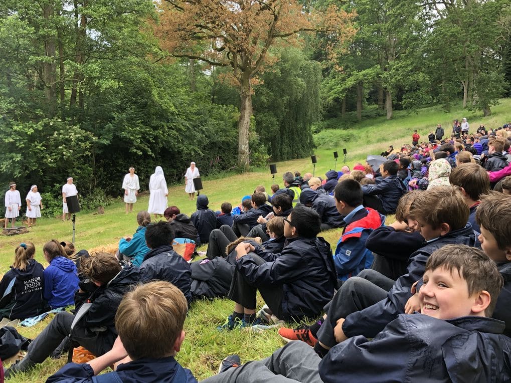 Year 7 Trip to 'Life of Christ' at Wintershall Elstree School Year 7 Trip to 'Life of Christ' at Wintershall Elstree School